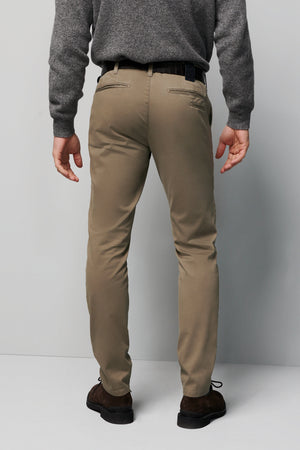 FIT 9-6106 HIGH PERFORMANCE CHINO