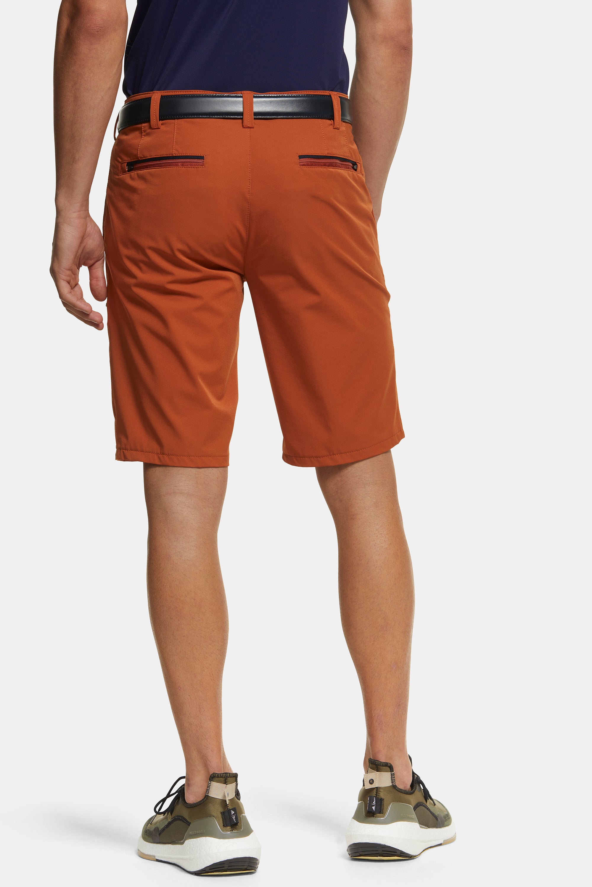 B-Arran 1-8070 ACTIVE • SHORT