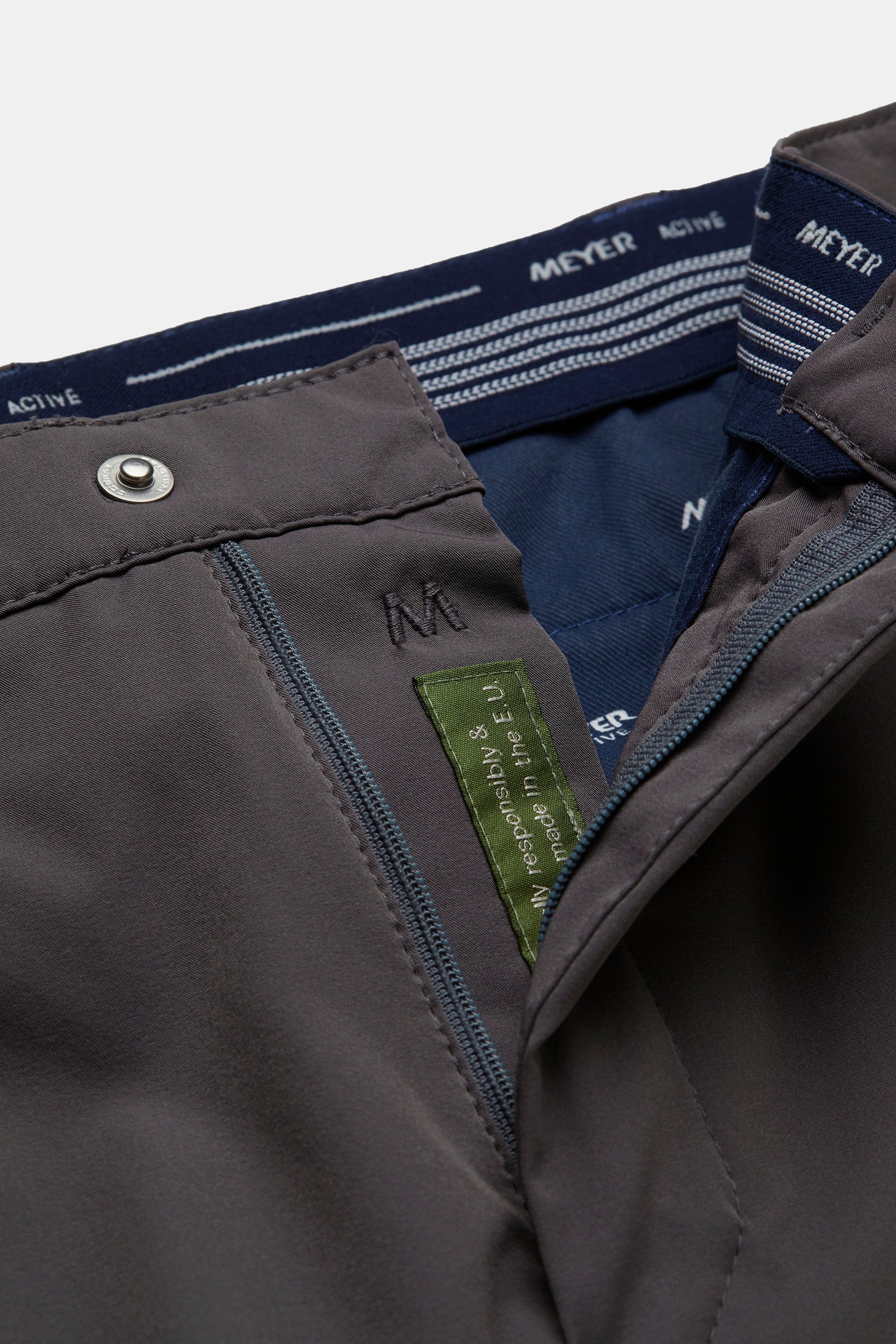 Skye 1-8070 ACTIVE • CHINO